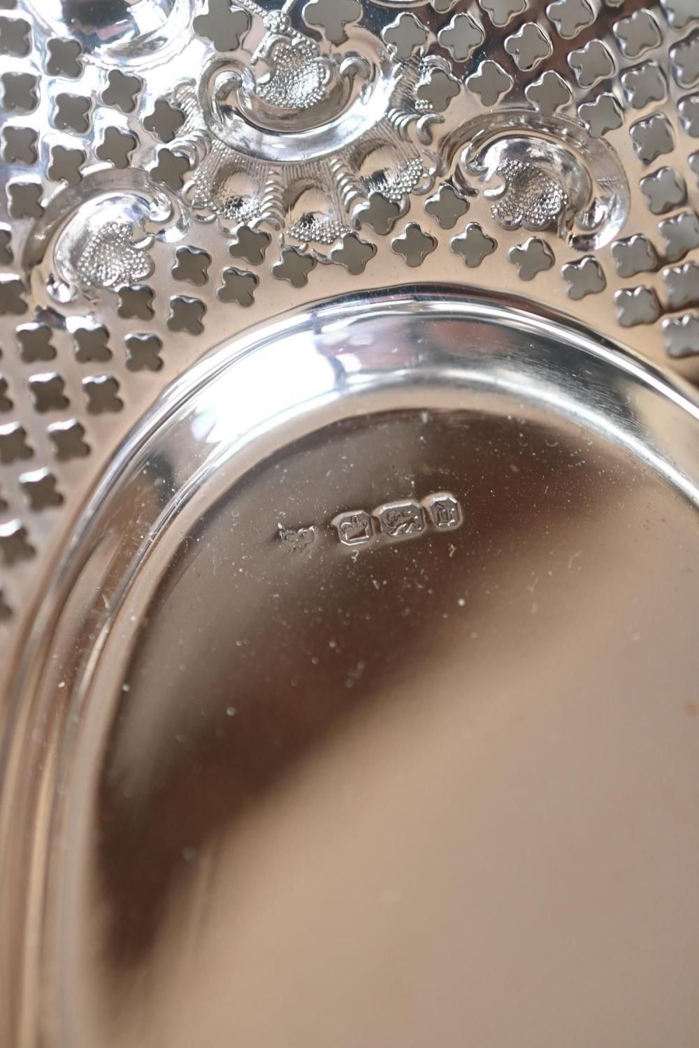 1896年 スターリングシルバー 細かな透かし細工とダリアのようなお花の