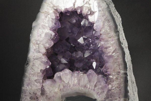 ブラジル産 アメジスト ドーム 9.3kg｜天然石 通販 キラリ石