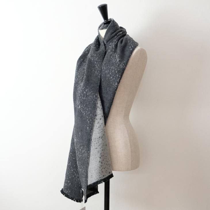SALE 20%オフ】hatsutoki | ジャガードウールマフラー (グレー) | M
