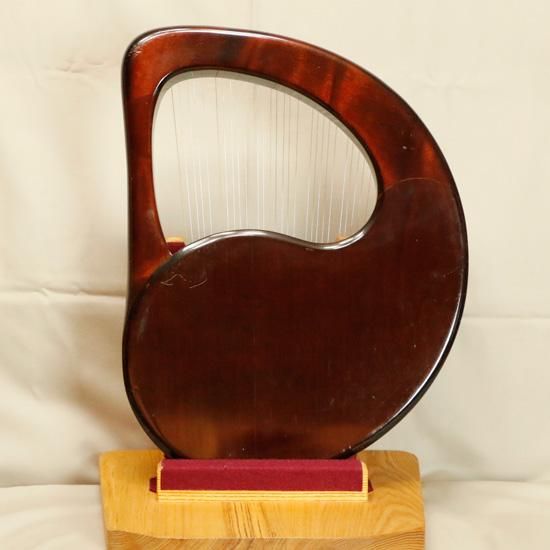 中古ゲルトナー 小型ソプラノ 27弦 - 楽器ゲルトナーライアーの販売