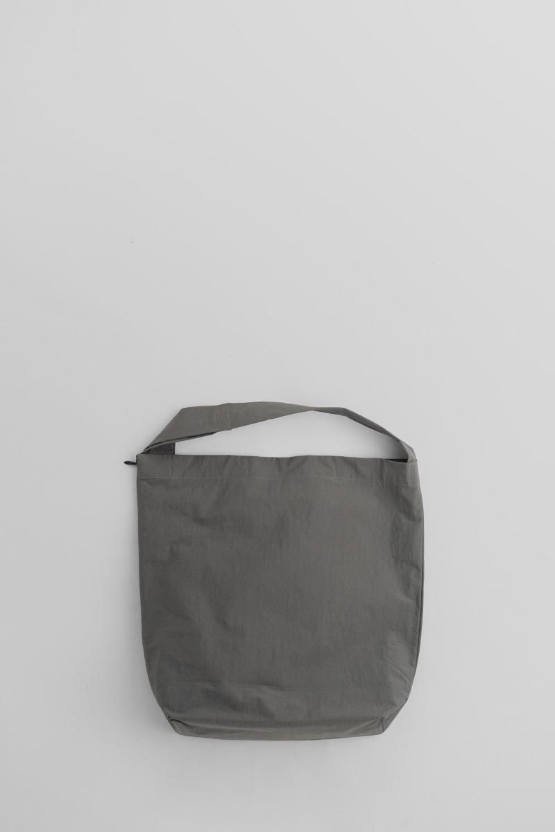 ERA.][イーラ][バッグ][SHRINK PIPE BAG][K003S][GRAY][取り扱い
