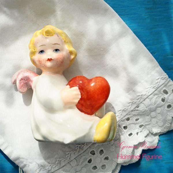 ドイツ ヴィンテージ 陶器人形 天使とハート フンメル人形 フィギュ