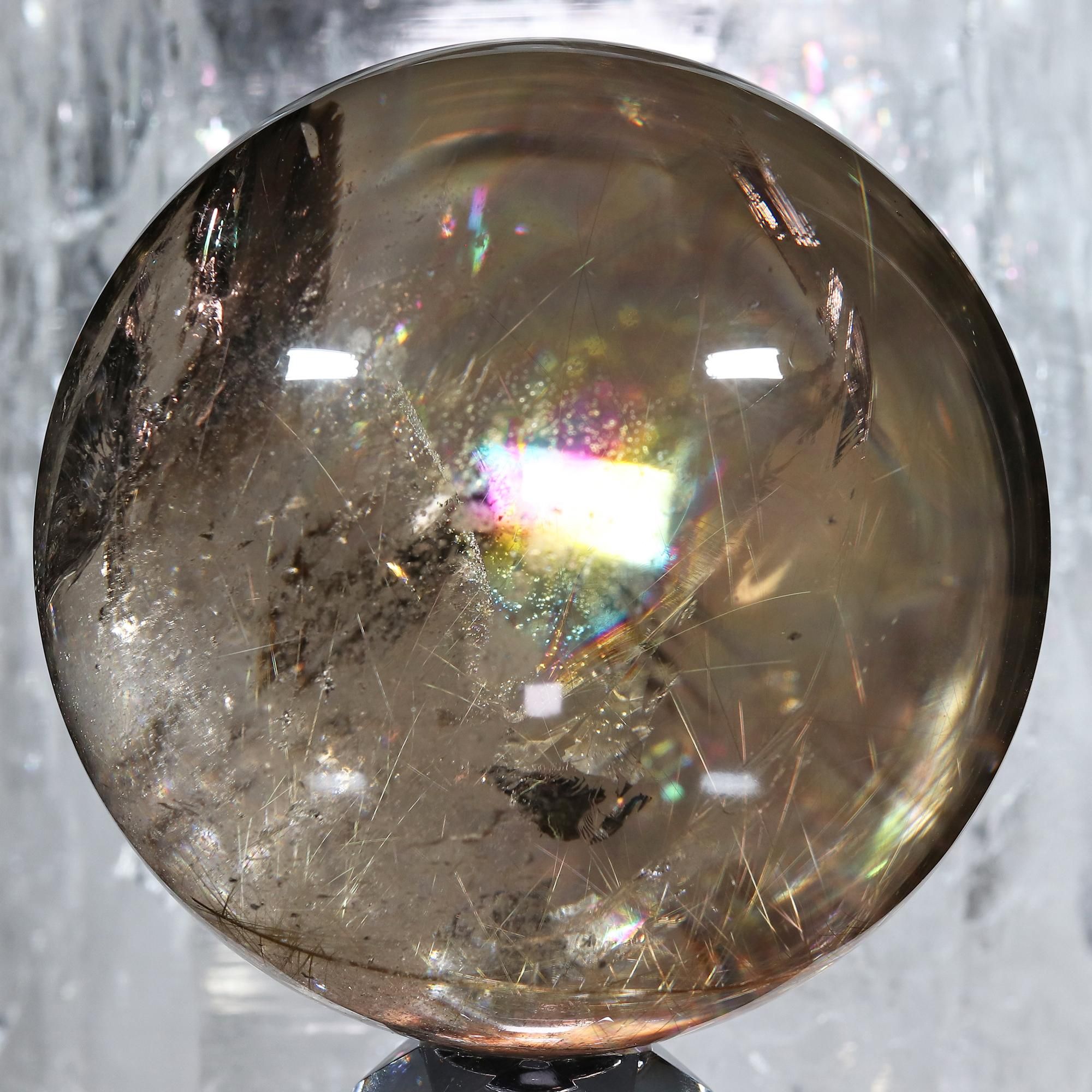 値段の高騰が止まらないルチル入りの大玉スフィア】ルチルスモーキー