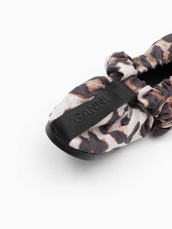 GANNI レオパードヒョウ柄ミュール