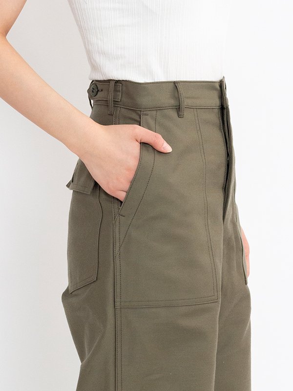 BACK SATIN BAKER PANTS-バックサテンベイカーパンツ-HYKE（ハイク