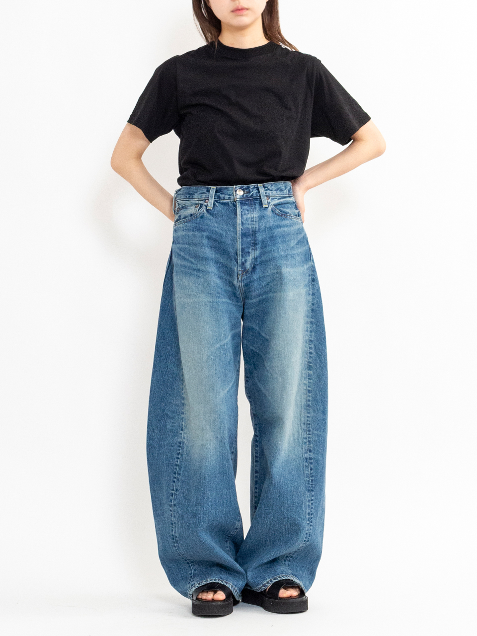 DENIM BARREL LEG JEANS-デニムバレルレッグジーンズ-HYKE（ハイク