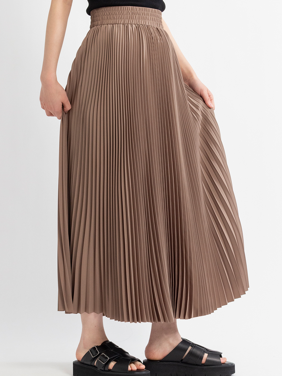 TAFFETA PLEATED SKIRT-タフタプリーツスカート-HYKE（ハイク）通販