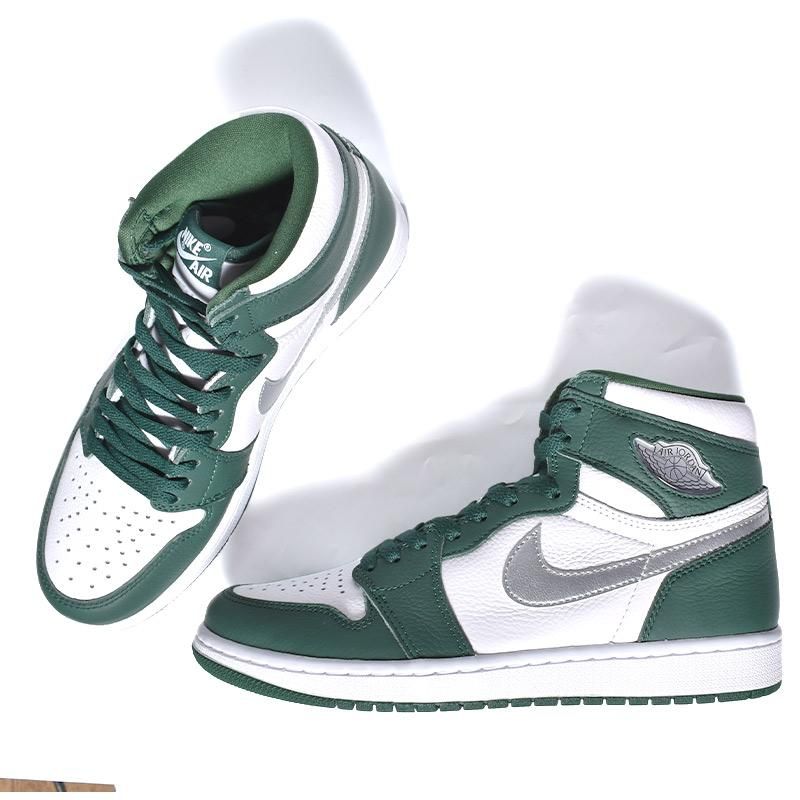 日本未発売 NIKE AIR JORDAN 1 RETRO HI OG 
