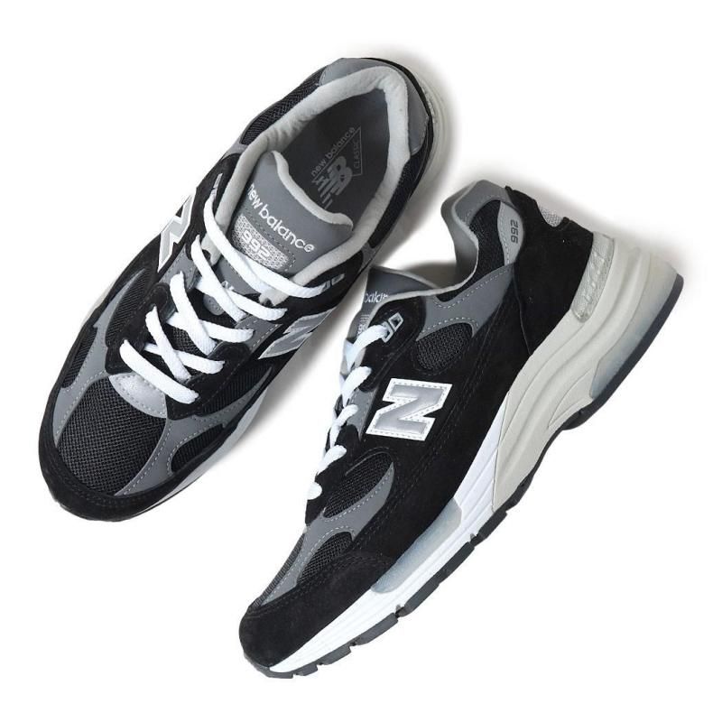 NEW BALANCE U992BK 