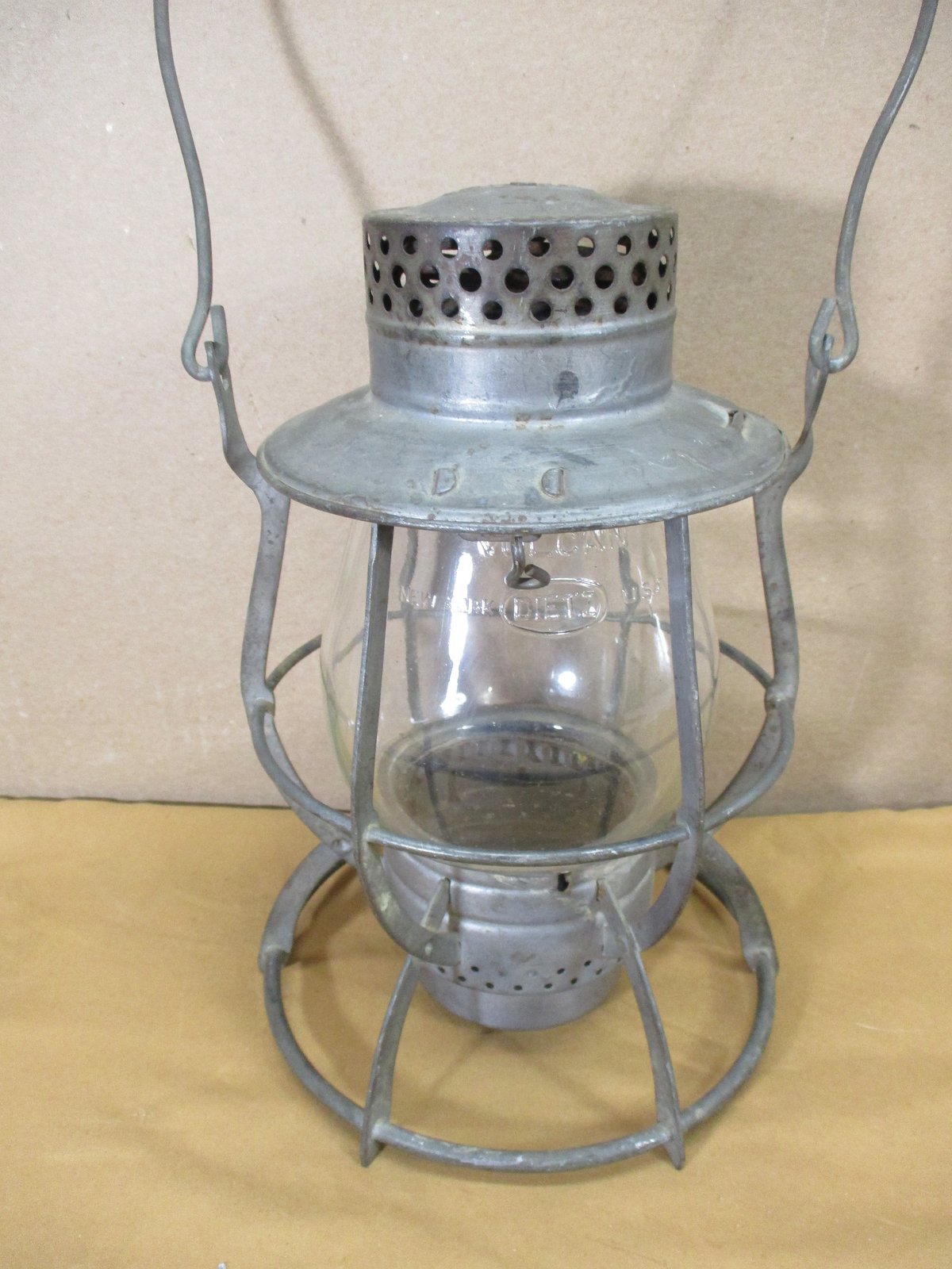 Vintage Dietz No.39 NEW YORK Steel Clad Rail Road Lantern with