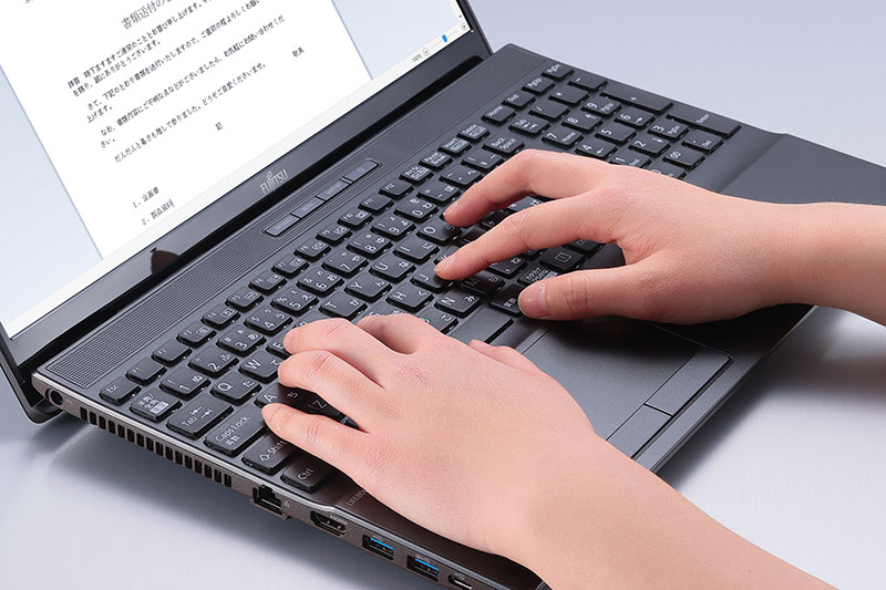 価格.com - [PR企画]この性能＆装備で4万円台！ 富士通｢FMV LIFEBOOK