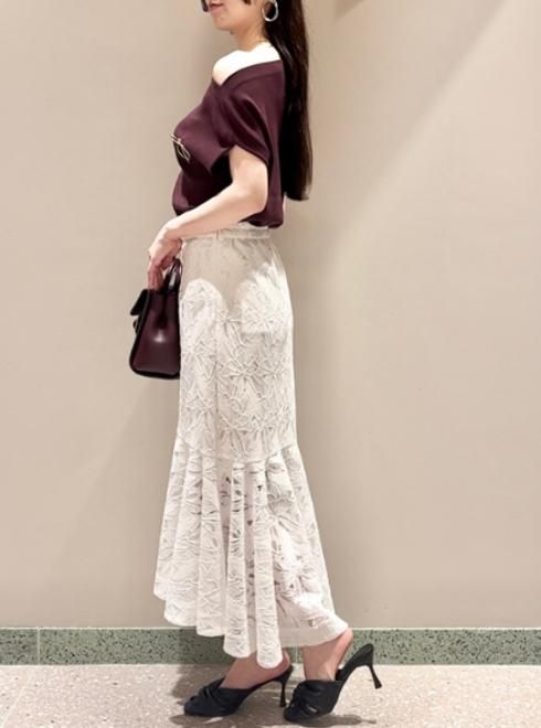 snidel （スナイデル）レースフロントボタンスカート 23春夏