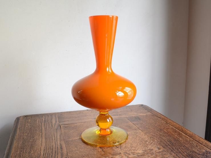 ヴィンテージ オレンジガラス フラワーベース（H26cm）｜アンティーク