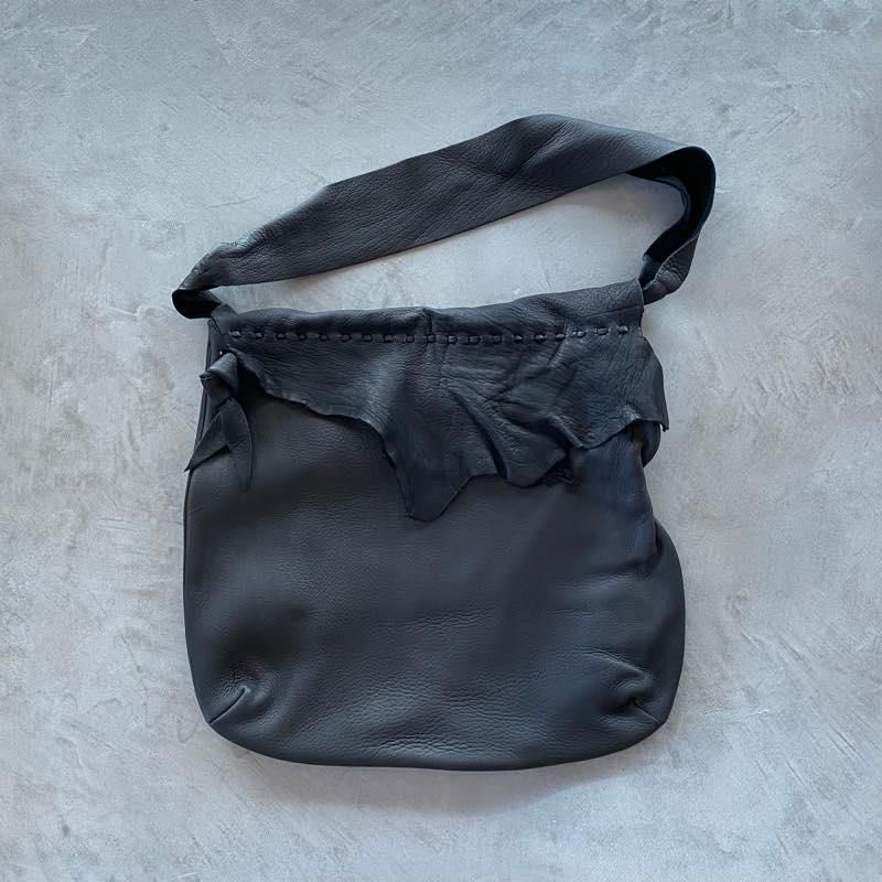 DEERSKIN SHOULDER BAG | LARRY SMITH - ラリースミス | Specs ONLINE