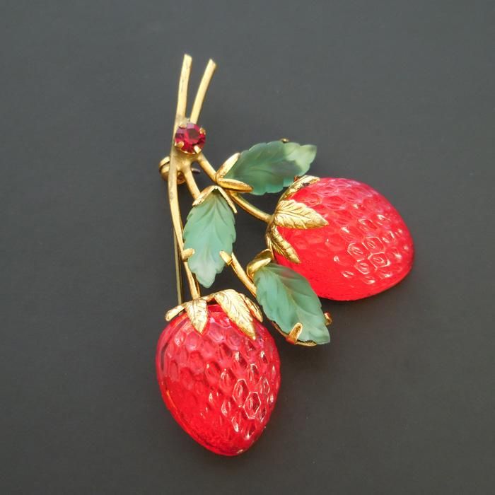 AUSTRIA（オーストリア）☆レッドストロベリー フルーツガラス 真っ赤