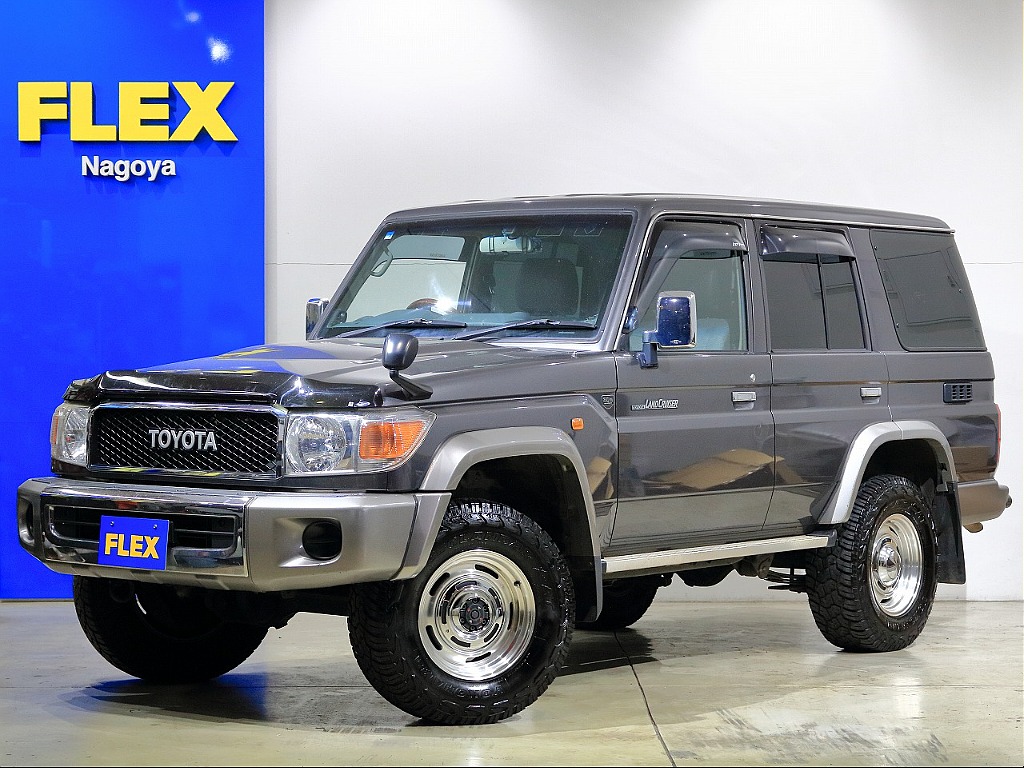トヨタ ランドクルーザー70 4.0 4WD(H27年式,14.3万km) | FLEX