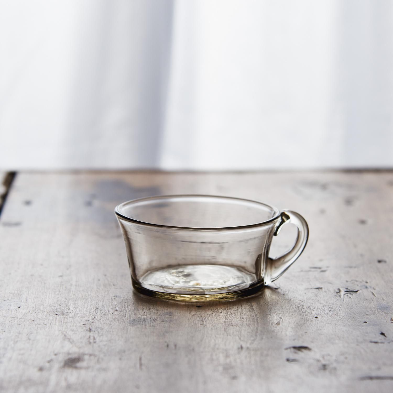 三浦侑子のアイスクリームカップ（スモーク）- poooL (online shop)