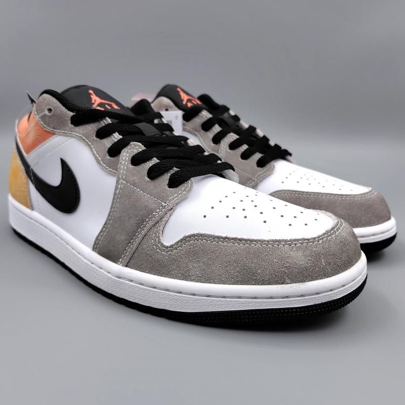エア ジョーダン 1 ロー SE DX4334-008 白/灰/黒/薄オレンジ