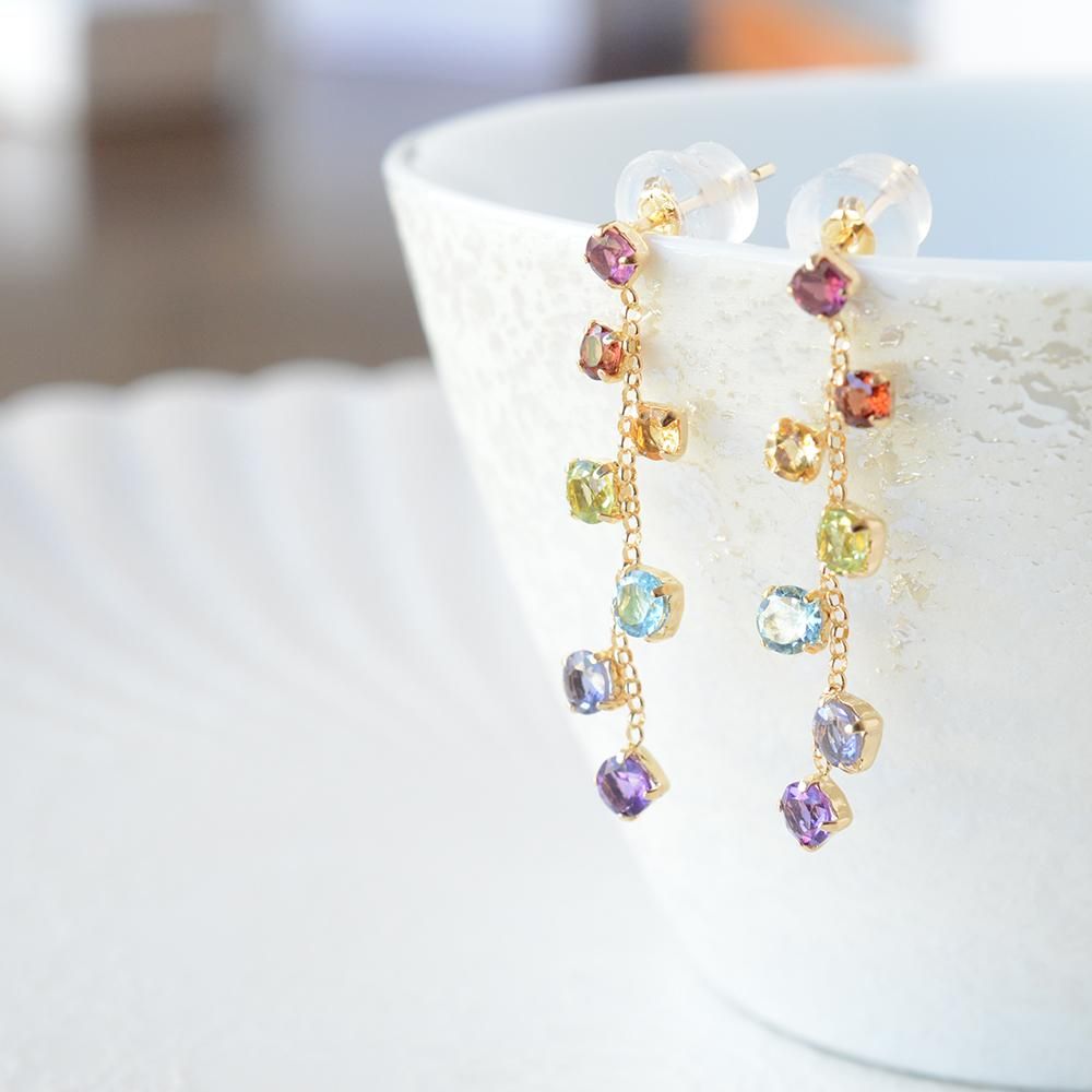 アミュレットスタッドピアス | K18 | 18金 | ギフトラッピング