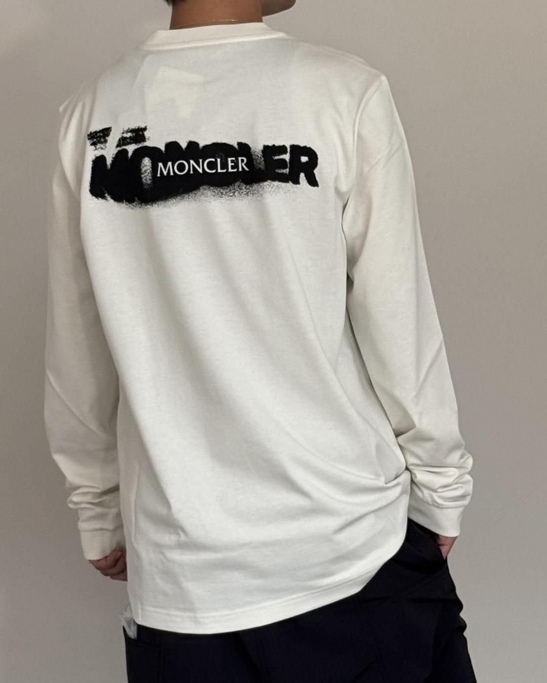 新品 モンクレール Tシャツ 2025 モンクレ ホワイトアイボリー