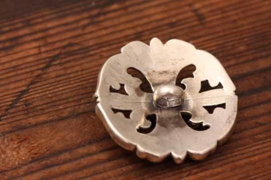 STUDIO T&Y 製作 シルバーコンチョ