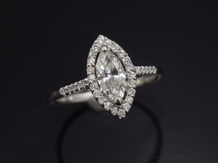 PT900 0.571ct天然マーキスカットダイヤモンドリング