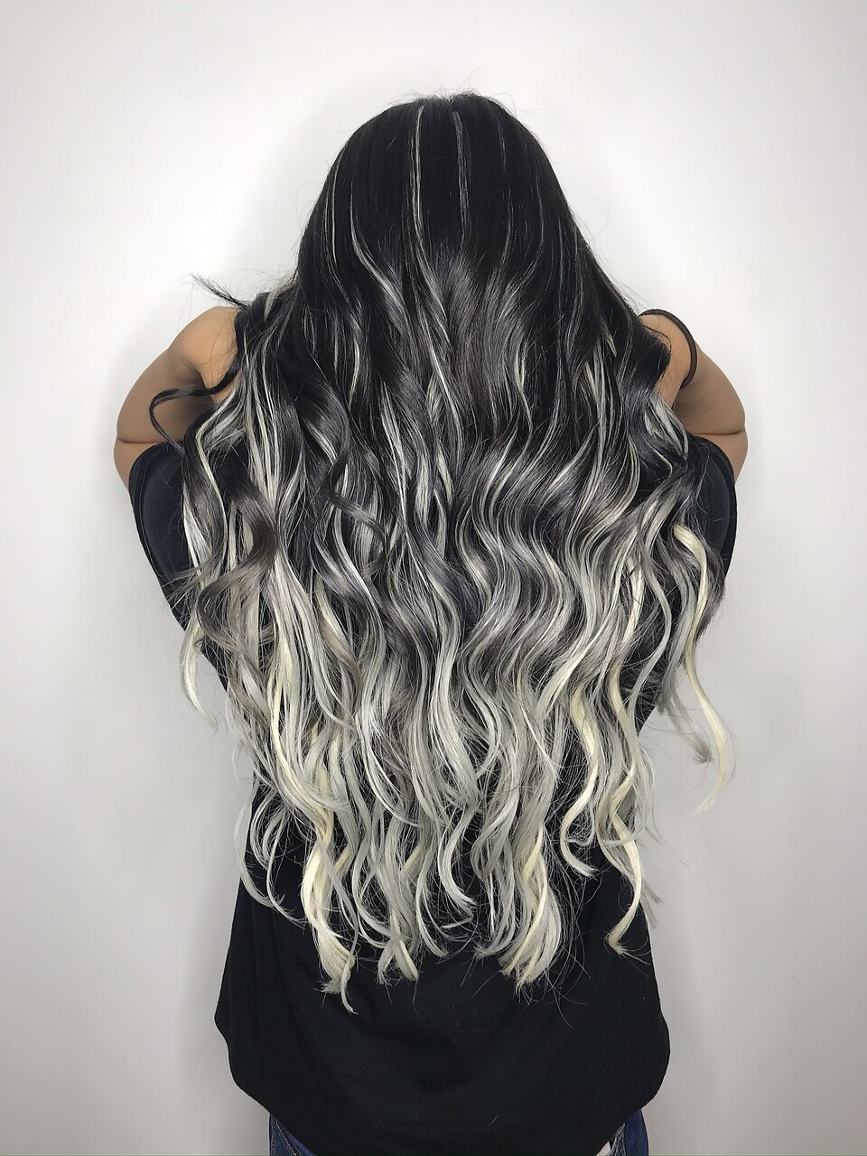 アッシュグレーシールエクステ80本：L081488705｜カルマ(KARMA)のヘア