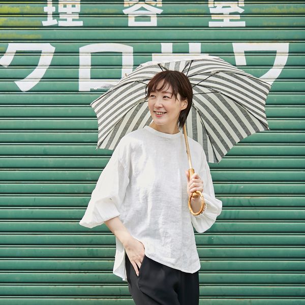 Tokyo noble/リネンの日傘 -涼しい日陰を作るリネンの日傘 - スタイル