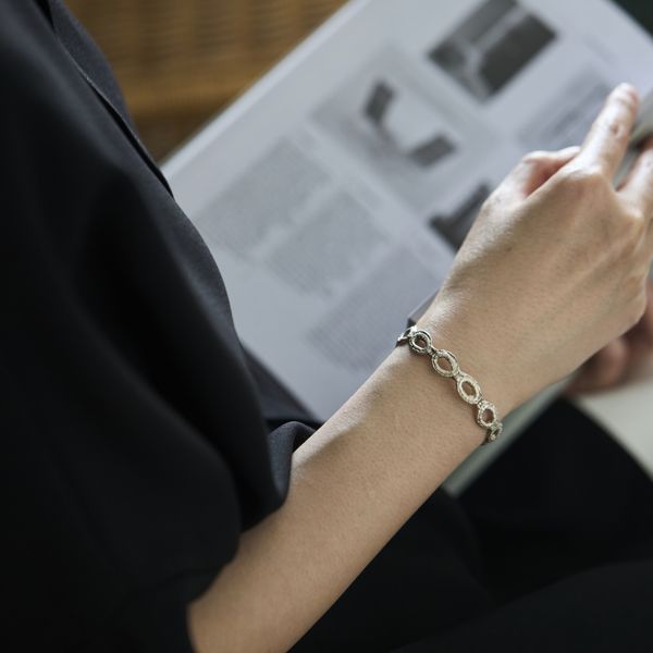 ichinose naomi/バングル abuku -手仕事から生まれるレース模様が