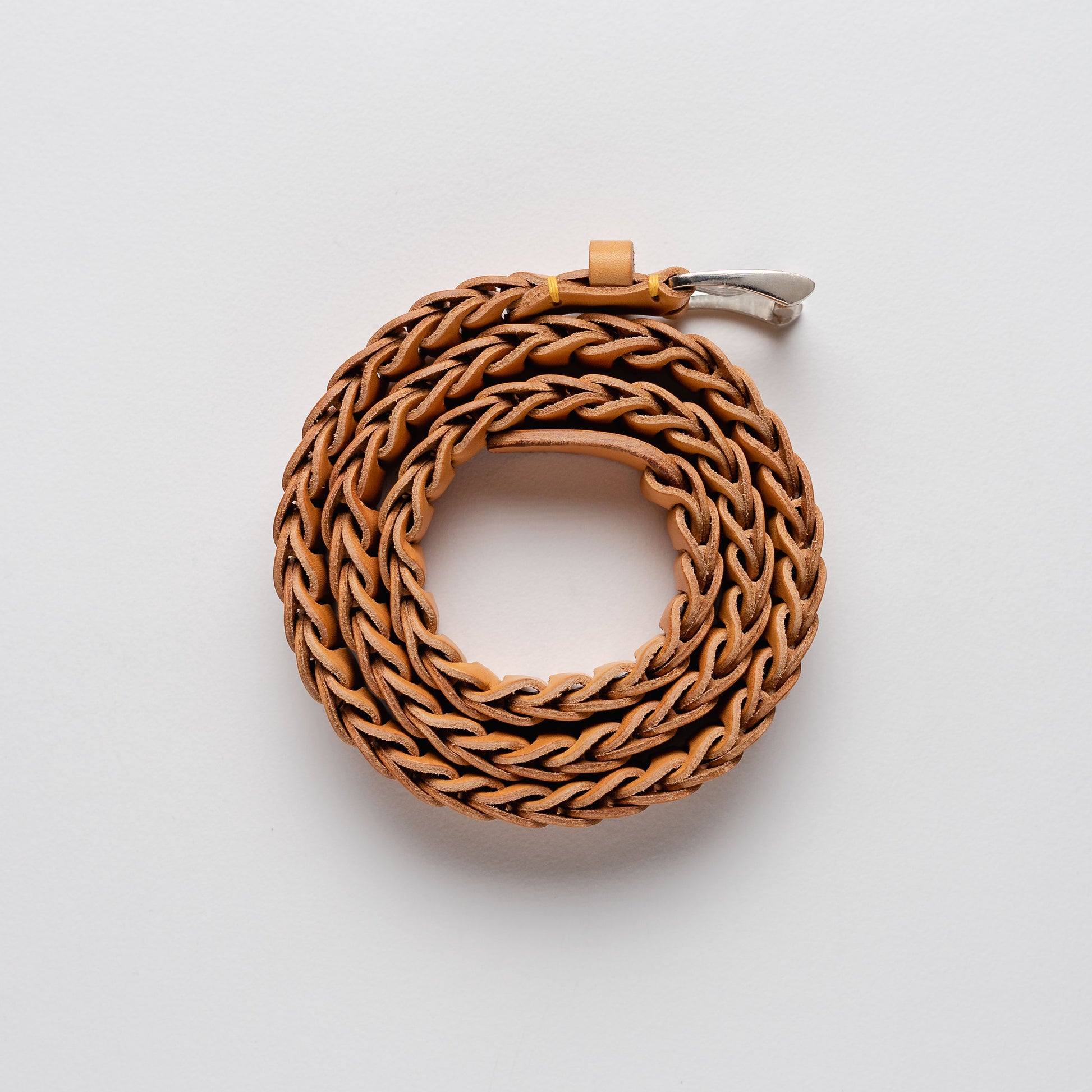 Boho Vachetta Belt 25 – il micio di Hidetaka Fukaya