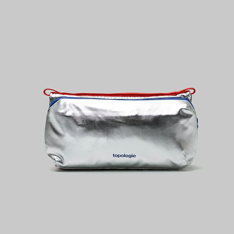 topologie］ボトルサコッシュ ミディアム／トポロジー ｜オンセブン