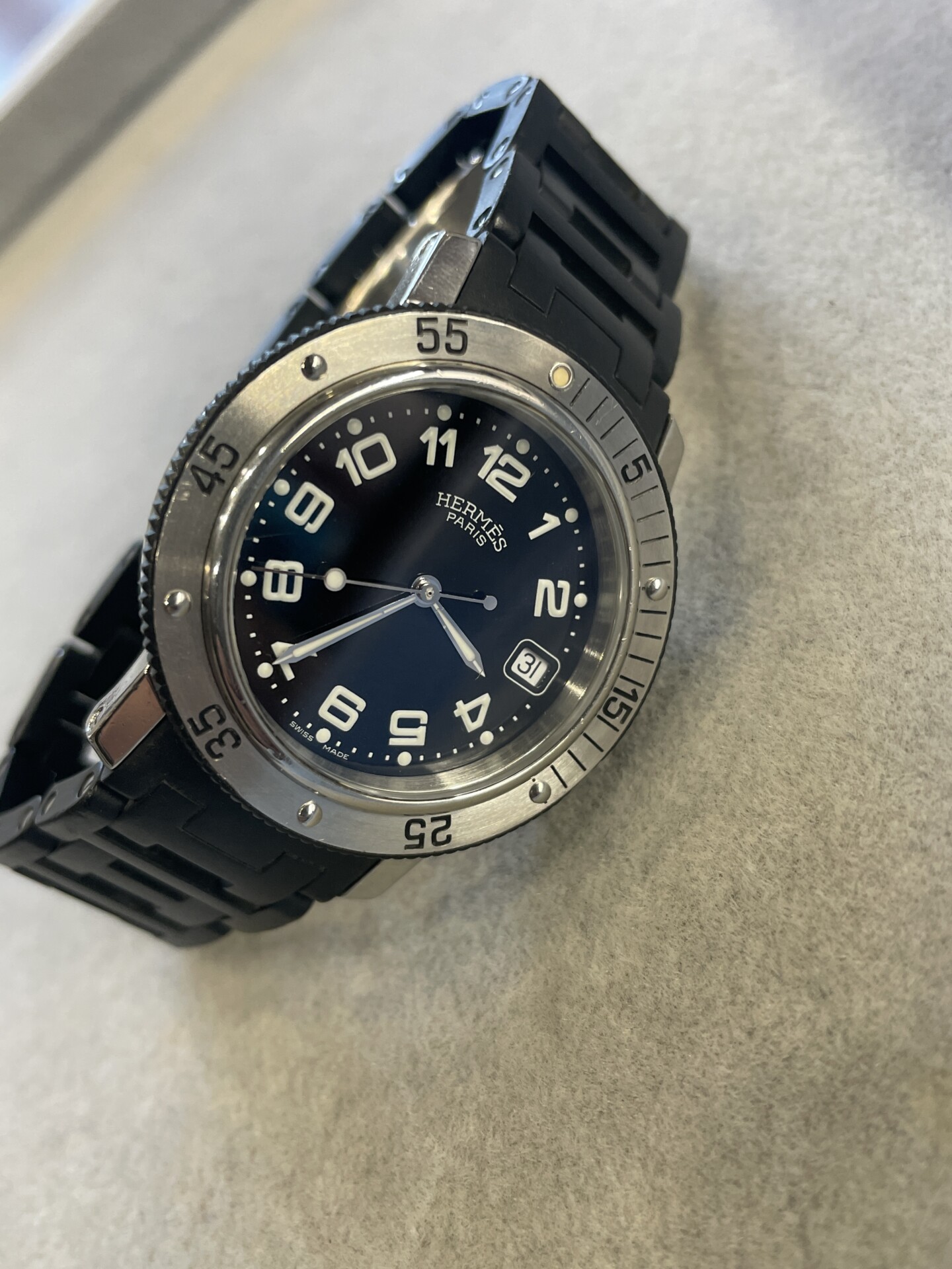 エルメス CL7.715 クリッパーダイバー ラバーモデル：デイリーユースに