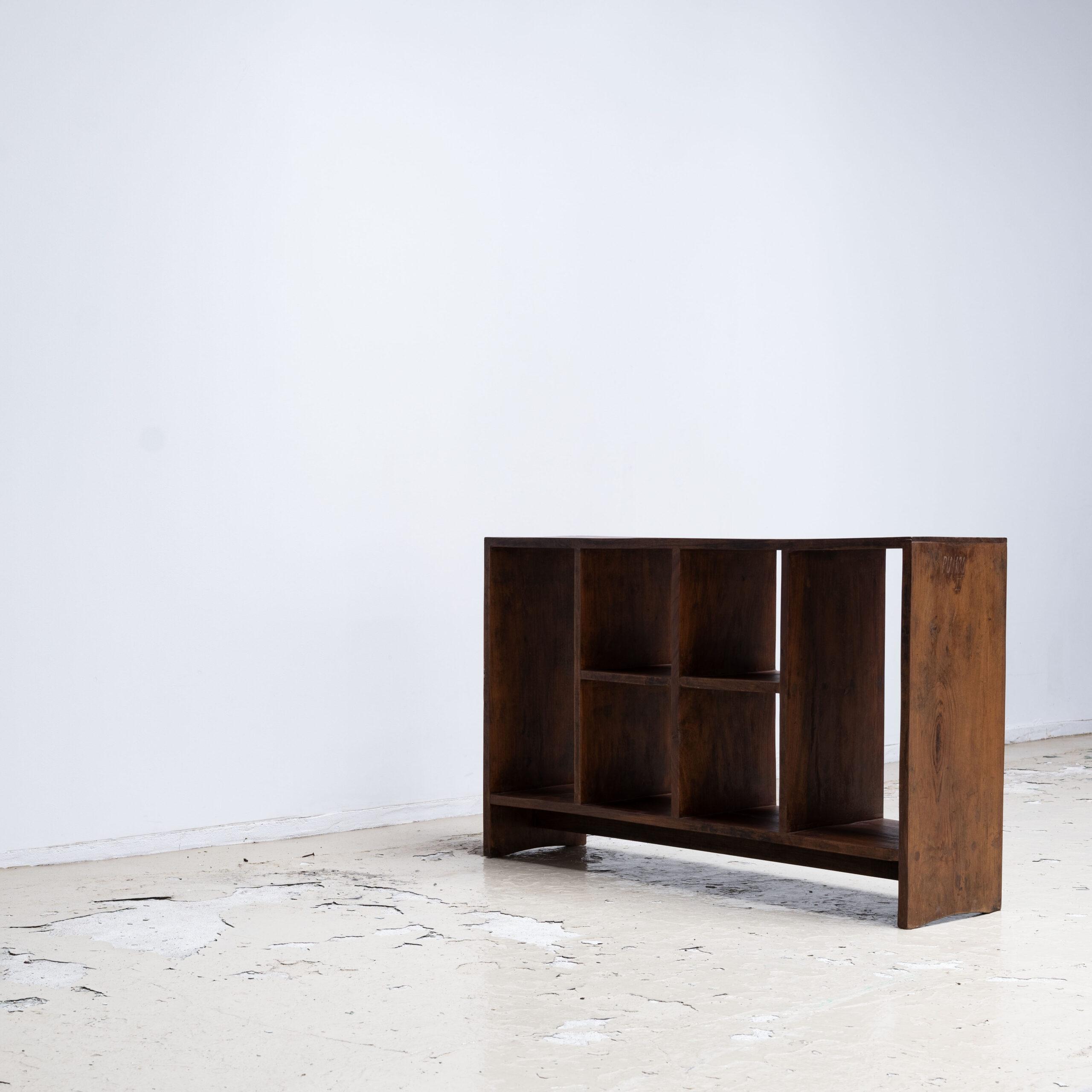PIERRE JEANNERET – 6Hole File Rack - Objet d' art