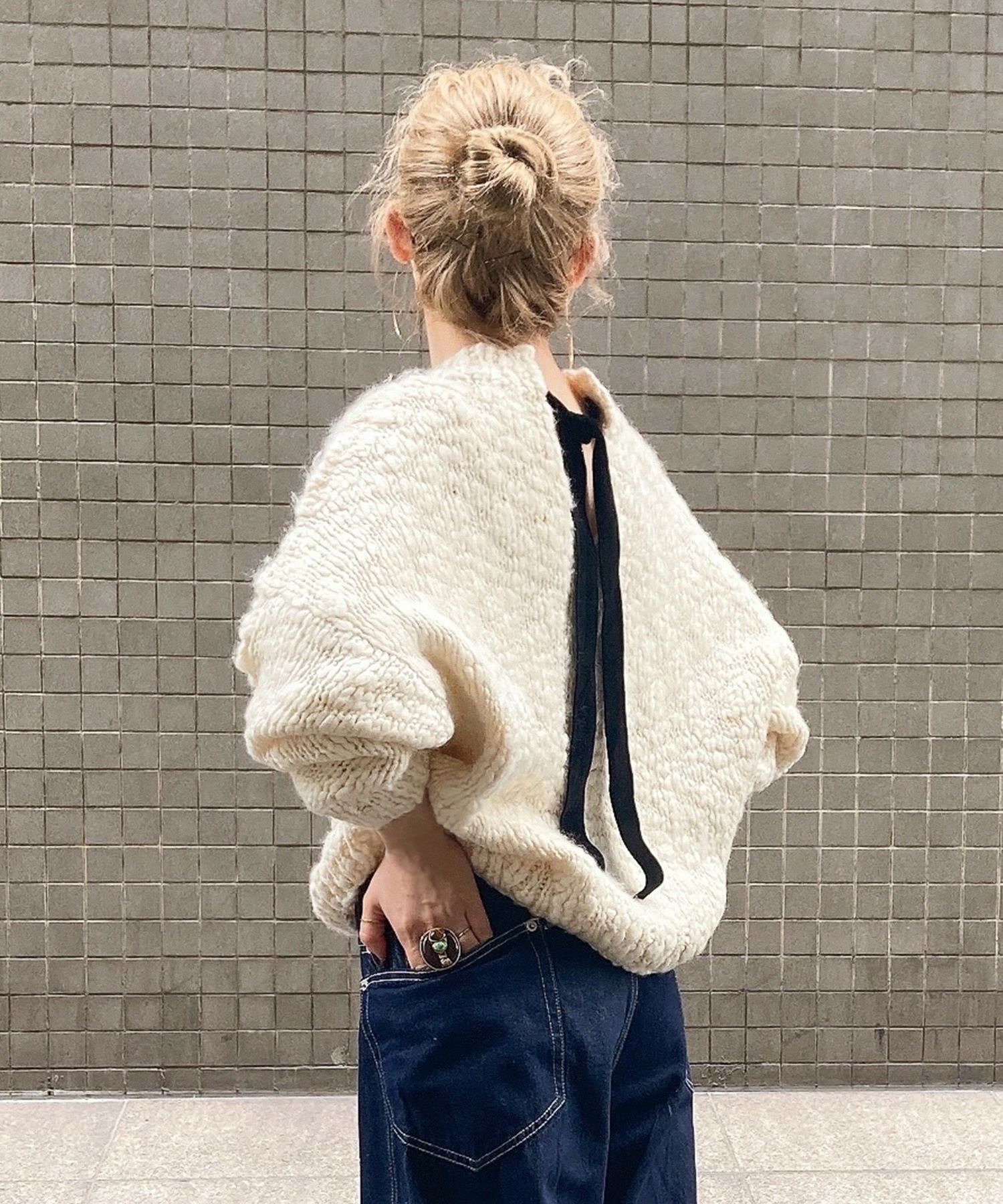 スラブヤーンリボンデザインハンドニット | Slub yarn ribbon design