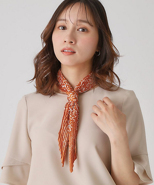 アラベスクプリーツスカーフ／旬カラー／バックやヘアにもアレンジ