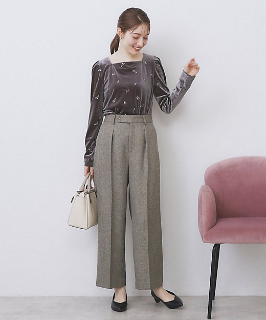 バックシャン小花刺繍ベロアトップス【洗濯機OK