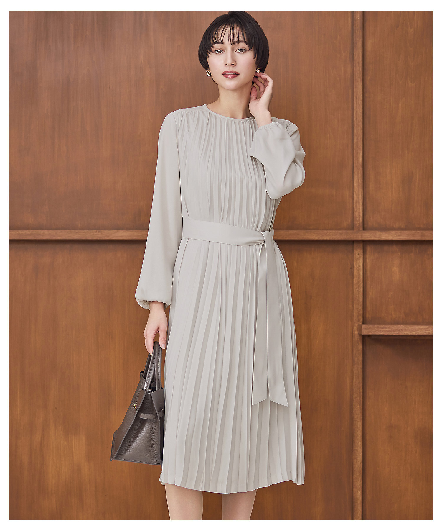 洗える】クリスタルアムンゼン プリーツワンピース