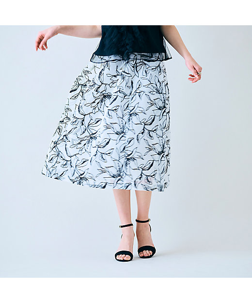 メッシュフラワー刺繍スカート（83043502） | Rose Tiara