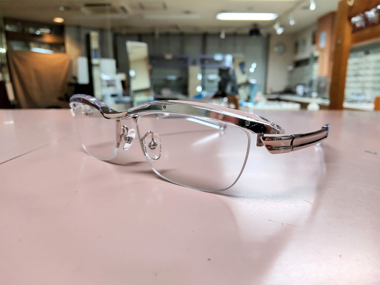 999.9(フォーナインズ)製メガネフレーム フォーナインズ M-24 – 東京