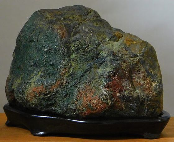 緋山酔恭「山水石美術館」 津軽錦石 (玉鹿石・花子石・小泊の黄石