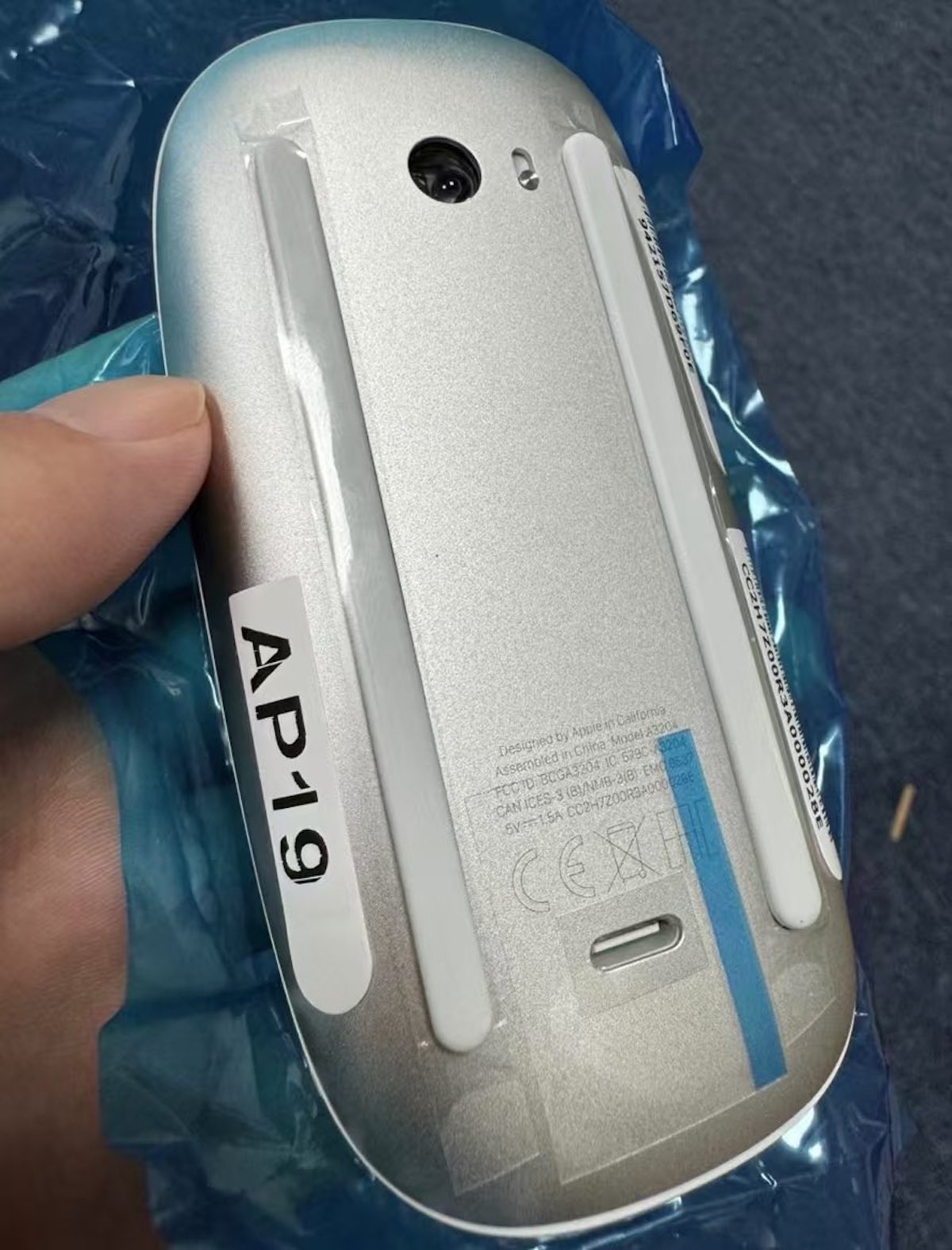 Magic Mouse（USB-C）の実機画像が投稿〜お届け予定日は明後日