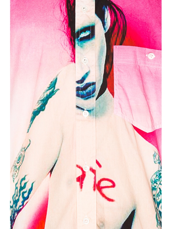 VETEMENTS Marilyn Manson Shirt in Pink Print | FWRD