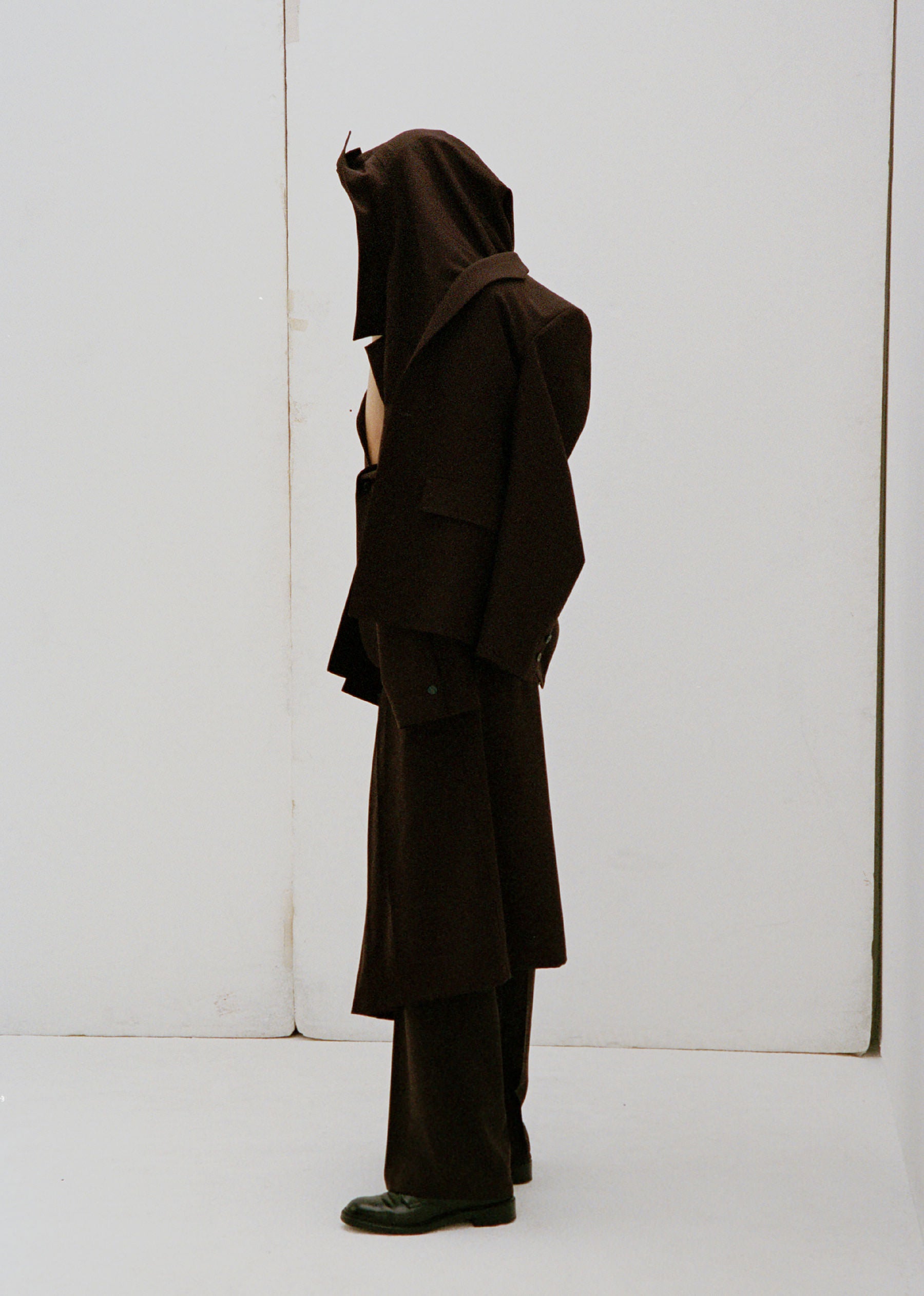 SPRING SUMMER 2025 CAMPAIGN – IRENISA