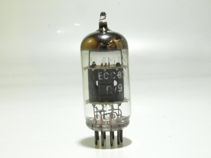 カメラのいわもと：真空管 12AX7、ECC83、同等管、類似管商品在庫一覧