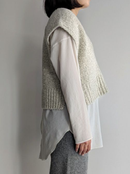 TICCAティッカ Vネックニットベスト OFFWHITE | ITAL STYLE WEAR