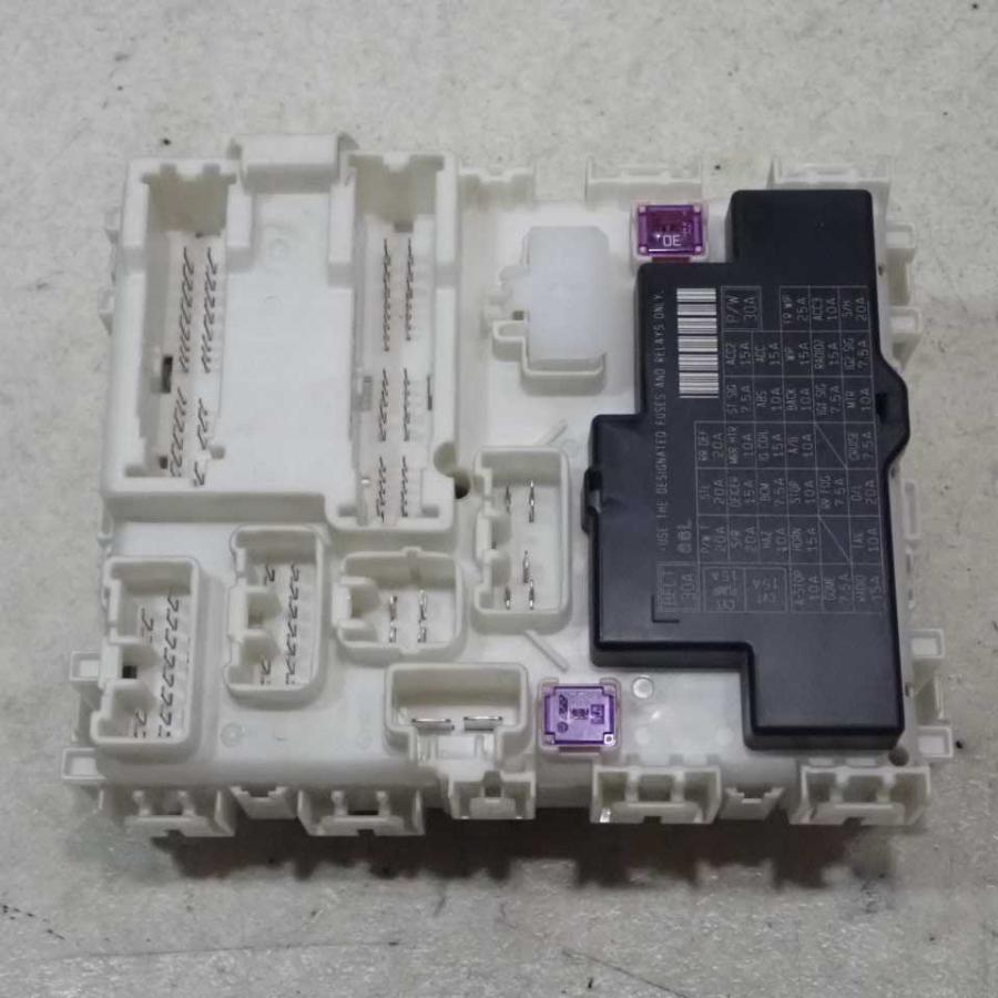 平成24年 スイフト スポーツ ZC32S 純正 室内ヒューズボックス BOX