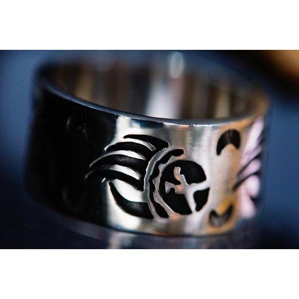 Indian Jewelry ベアパウ(熊の手)ラウンドデザイン オーバーレイ