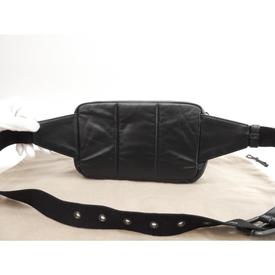 BOTTEGA VENETA（ボッテガ・ヴェネタ） ボディバッグ小 イントレ