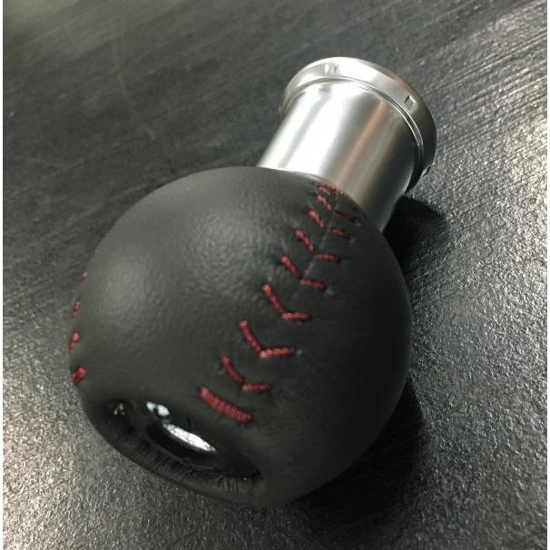 マツダ（Mazda） 純正部品 ノブ，チェンジレバー 品番N244-46-030B