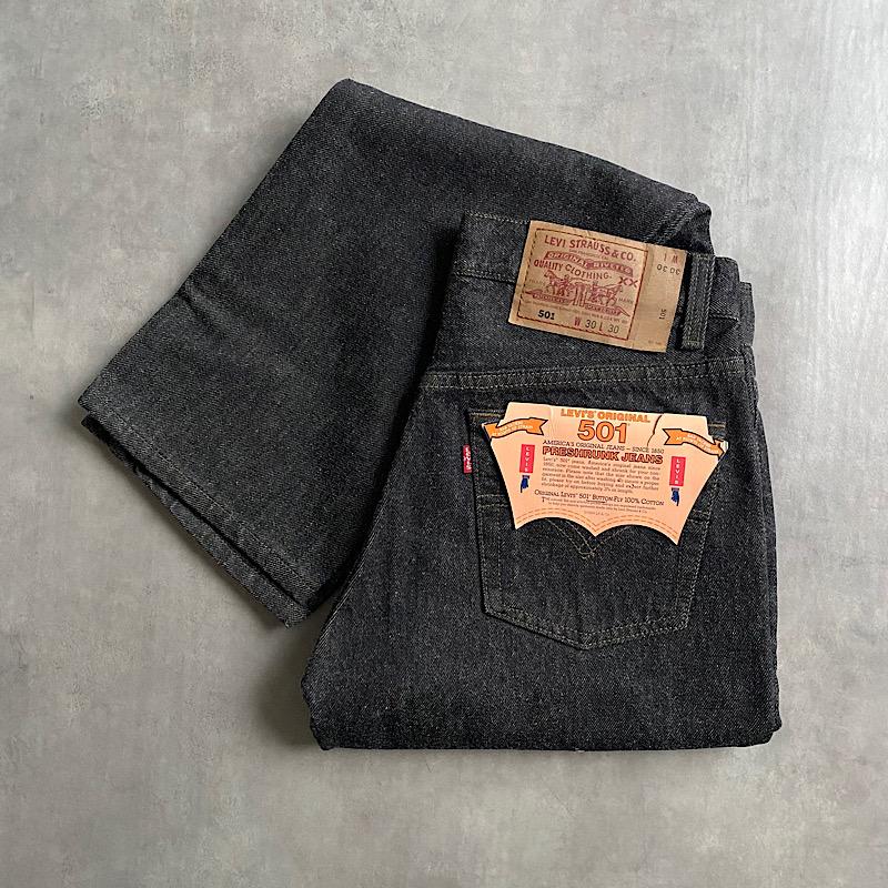 DEADSTOCK 90's Levi's 501-0658 Yarn Dyed BLACK Made in USA W30L30